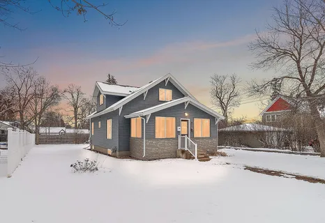 $349,900 | 219 12th Avenue West, Alexandria, MN 56308