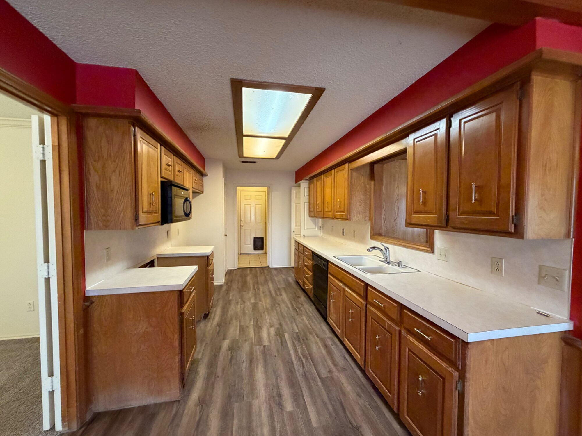 5806 78th Street Lubbock, TX 79424 - Photo 7 of 15 IMG_6867