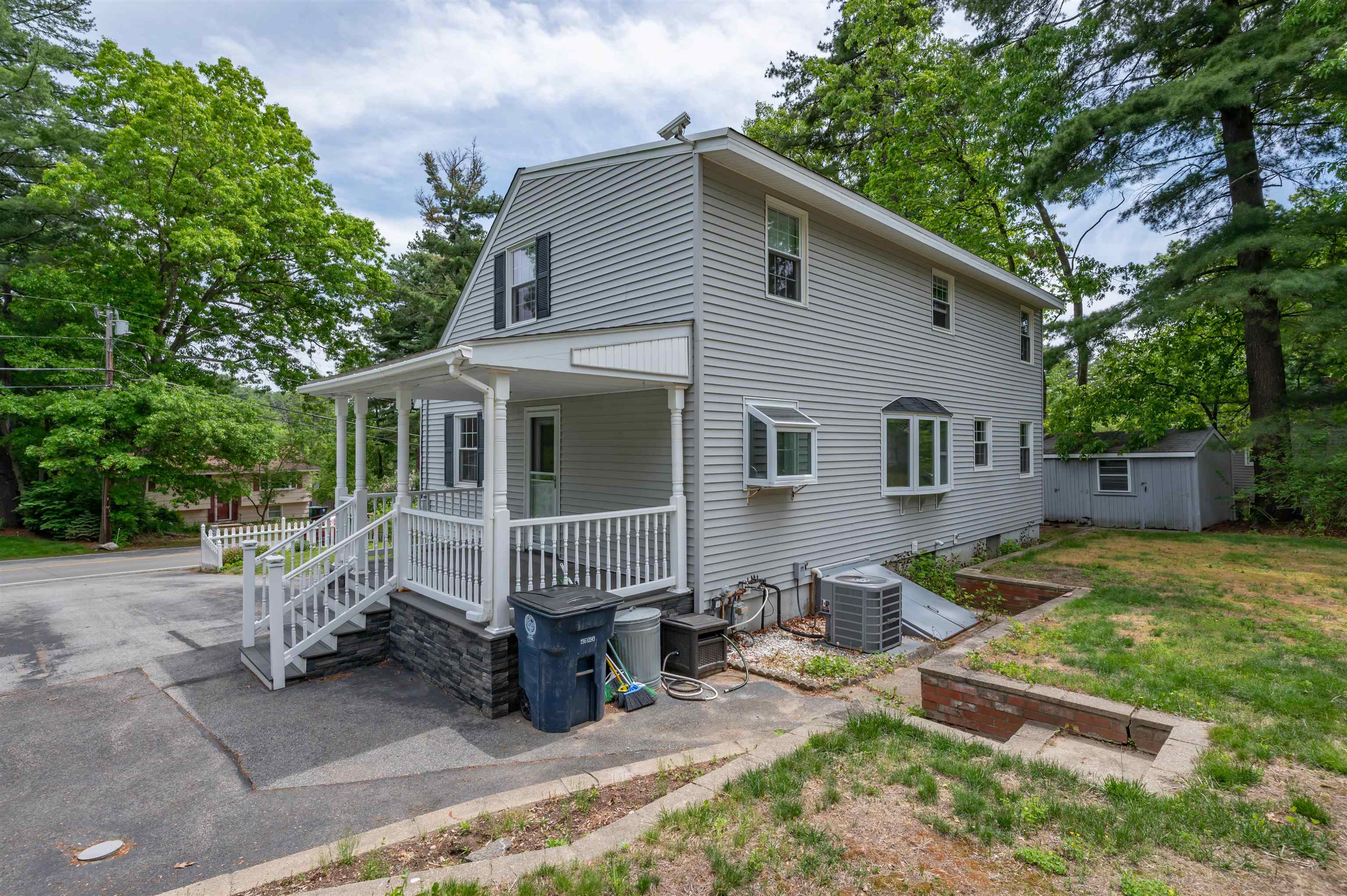 192 Searles Road Nashua, NH 03062 - Photo 11 of 46