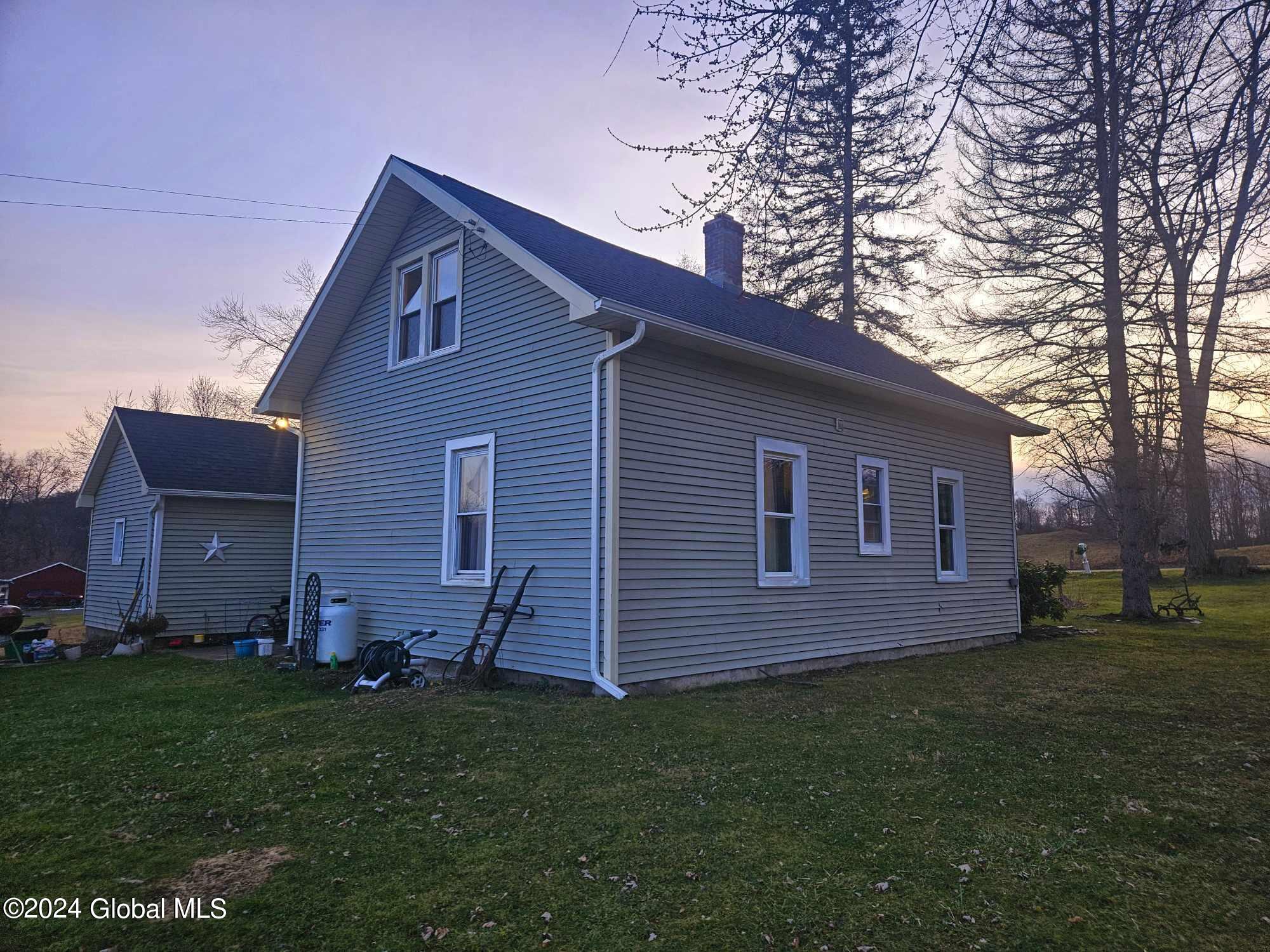 34 Button Road Pittstown, NY 12180 - Photo 4 of 31 4