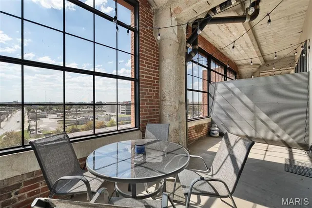 $230,000 | 4100 Forest Park Avenue, Unit 517, St. Louis, MO 63108