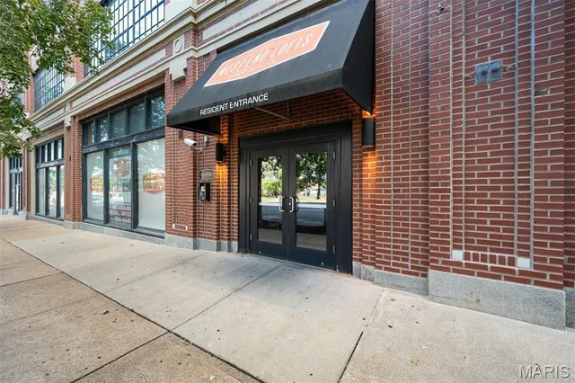 $230,000 | 4100 Forest Park Avenue, Unit 517, St. Louis, MO 63108