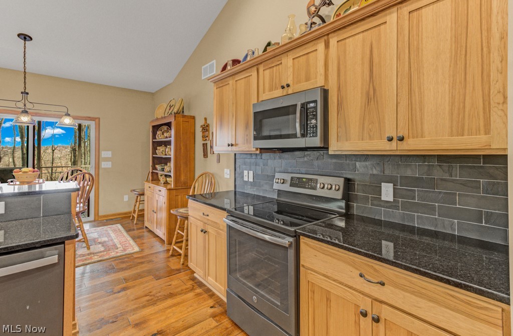 4293 Legend Road Northwest Minerva, OH 44657 - Photo 8 of 46 Gallery Image 8