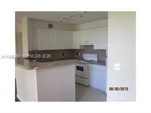 $2,200 | 19501 East Country Club Drive, Unit 9504, Aventura, FL 33180