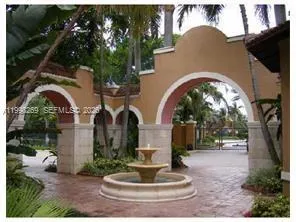 $2,200 | 19501 East Country Club Drive, Unit 9504, Aventura, FL 33180