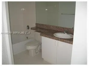 $2,200 | 19501 East Country Club Drive, Unit 9504, Aventura, FL 33180