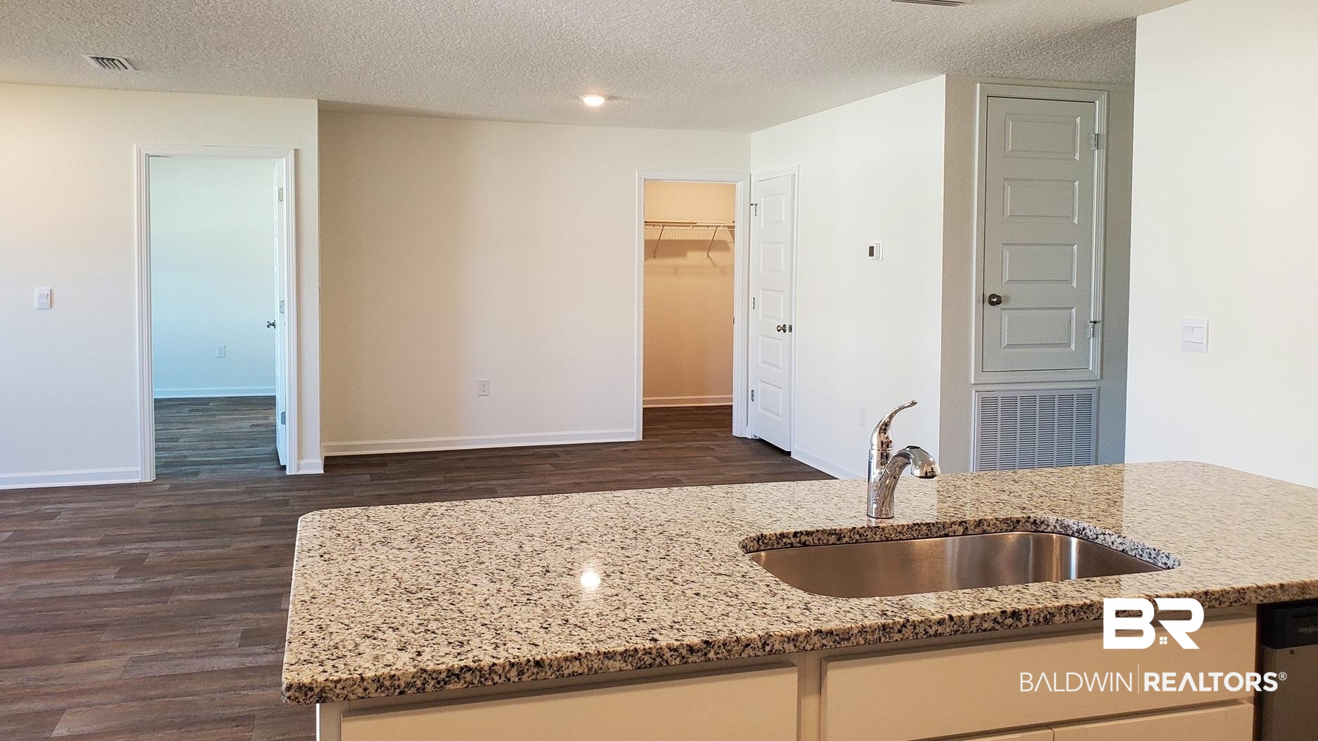 9004 Chabo Circle Foley, AL 36535 - Photo 6 of 33