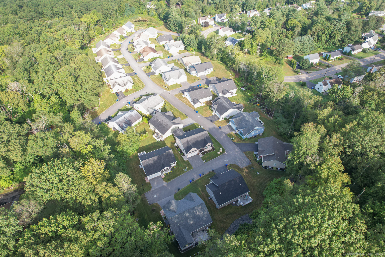 29 Hannah Way Harwinton, CT 06791 - Photo 33 of 34 an aerial view of a residential houses with yard