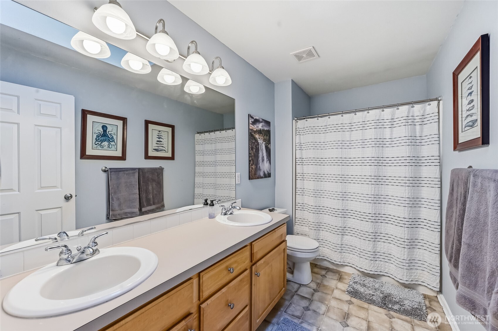 2419 Northeast 14th Street Renton, WA 98056 - Photo 15 of 25
