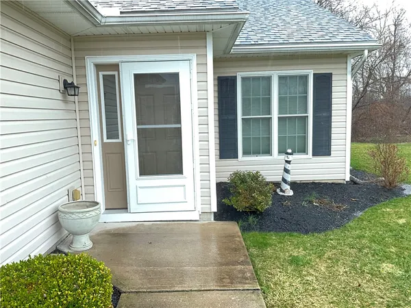 $349,900 | 370 Walker Drive, Canandaigua City, NY 14424