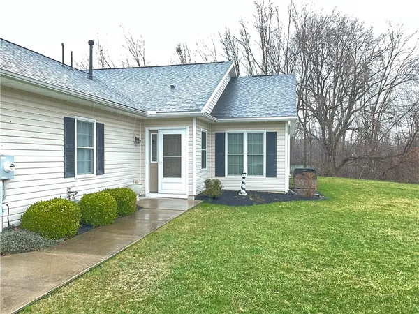 $349,900 | 370 Walker Drive, Canandaigua City, NY 14424