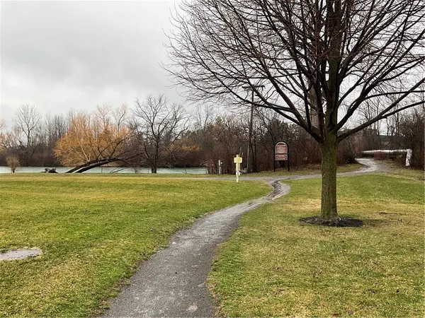 $349,900 | 370 Walker Drive, Canandaigua City, NY 14424