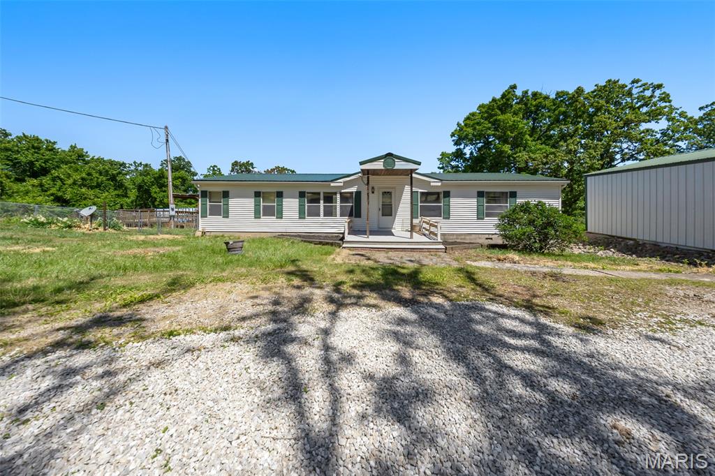 30125 Sunnyside Road Laquey, MO 65534 - Photo 1 of 33