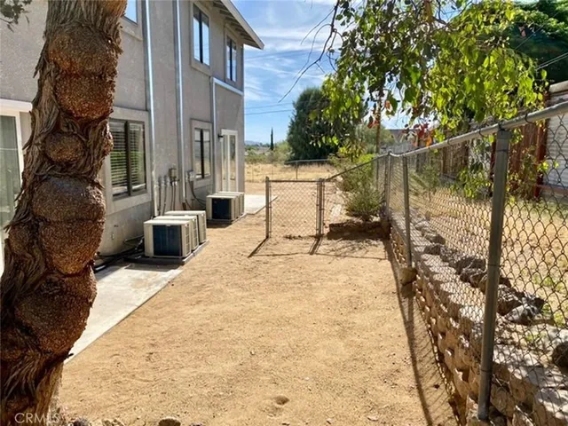 $1,450 | 61737 Desert Air Road, Unit D, Joshua Tree, CA 92252