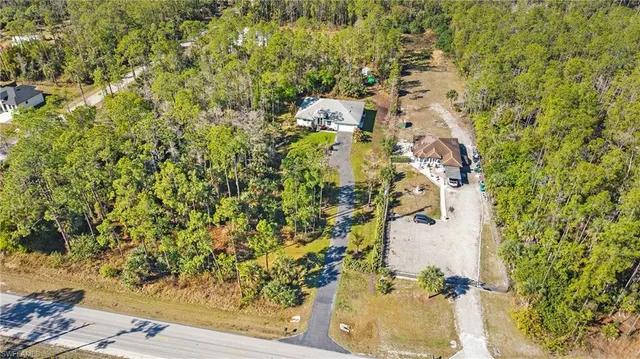 $699,999 | 569 Desoto Boulevard South, Naples, FL 34117