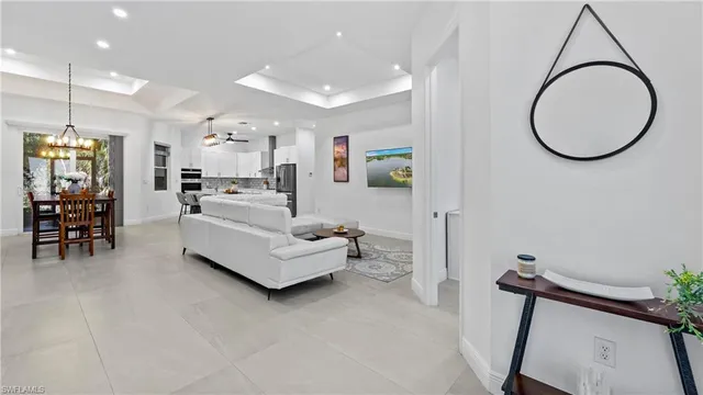 $699,999 | 569 Desoto Boulevard South, Naples, FL 34117