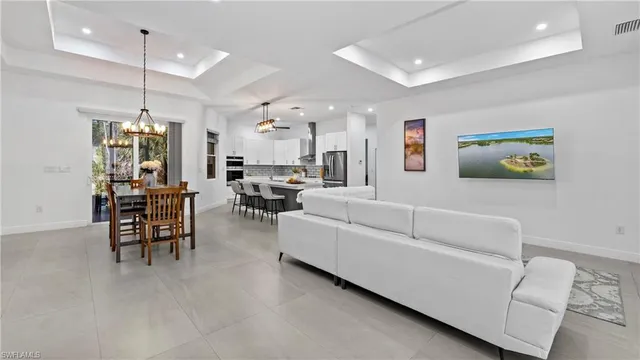 $699,999 | 569 Desoto Boulevard South, Naples, FL 34117