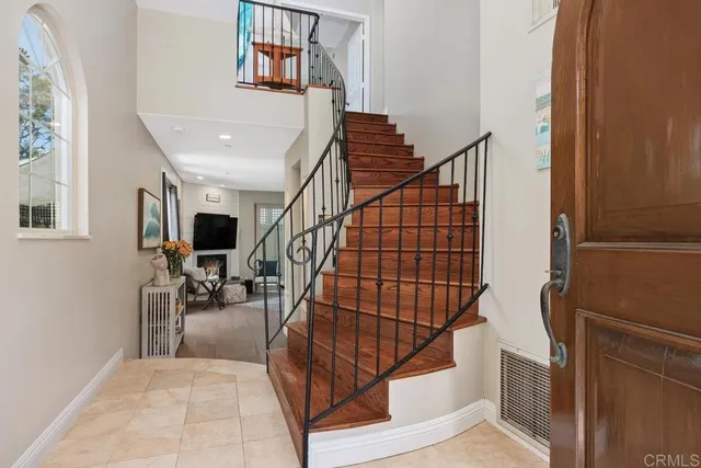 a view of entryway and hall