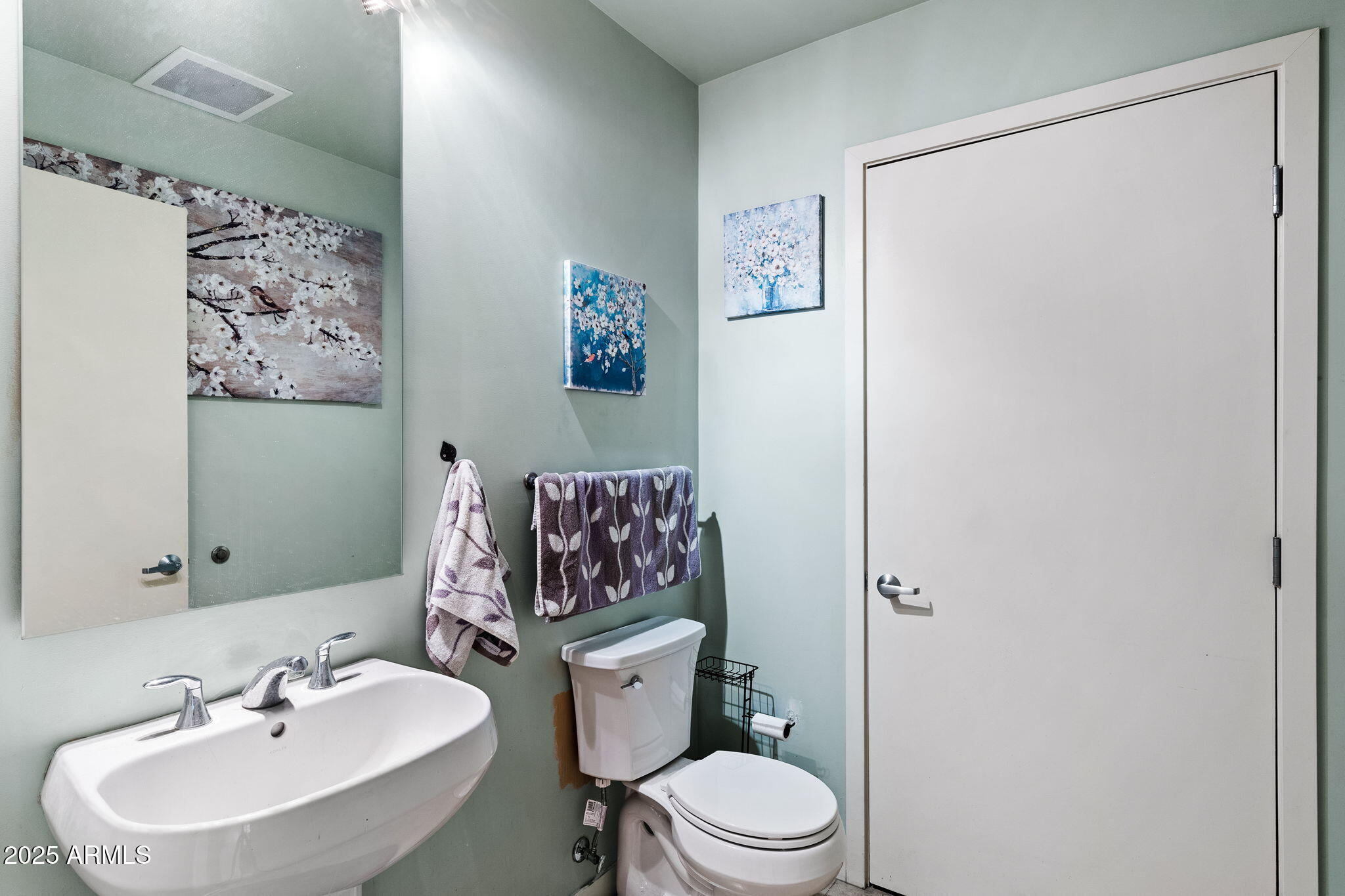 208 West Portland Street, Unit 360 Phoenix, AZ 85003 - Photo 17 of 34 016__208 W Portland St UNIT360