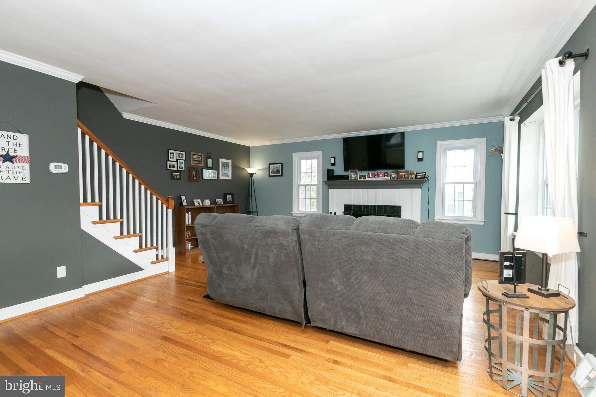 2137 Rush Road Abington, PA 19001 - Photo 8 of 42 Living Room