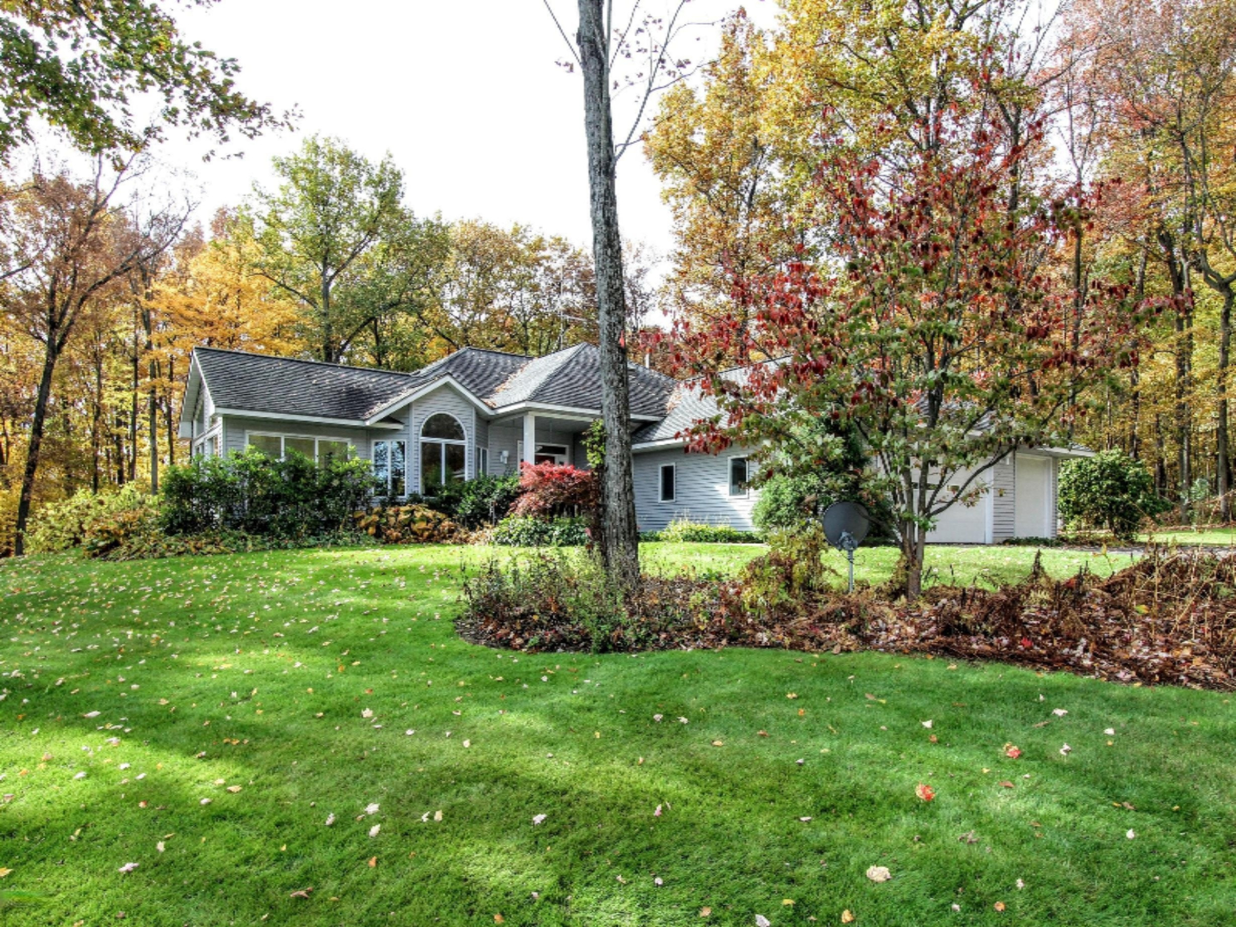11505 Cascade Road Southeast Lowell, MI 49331 - Photo 1 of 46 1