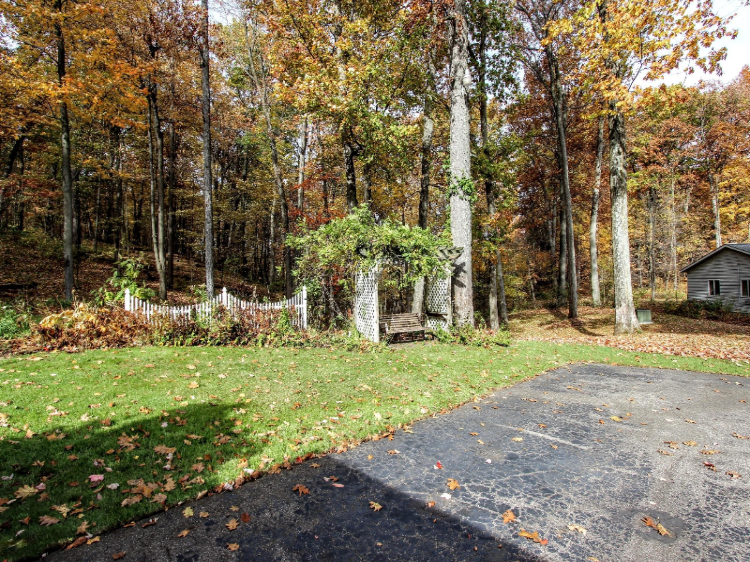 11505 Cascade Road Southeast Lowell, MI 49331 - Photo 45 of 46 51