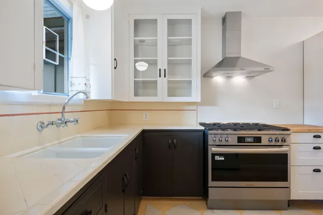 $5,500 | 310 East Micheltorena Street, Santa Barbara, CA 93101