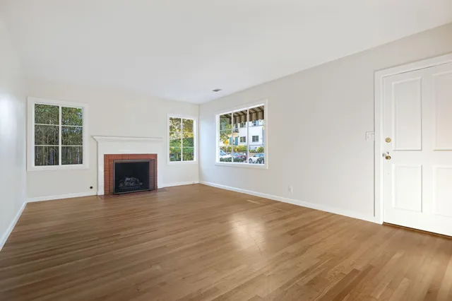 $5,500 | 310 East Micheltorena Street, Santa Barbara, CA 93101