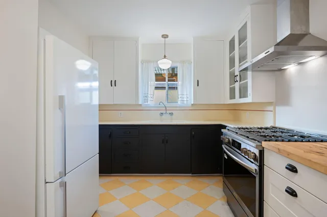 $5,500 | 310 East Micheltorena Street, Santa Barbara, CA 93101