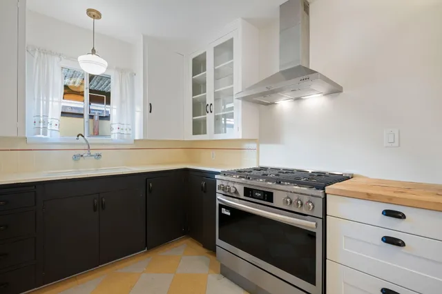 $5,500 | 310 East Micheltorena Street, Santa Barbara, CA 93101