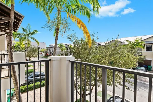 $745,000 | 10429 Northwest 61 Ln., Doral, FL 33178