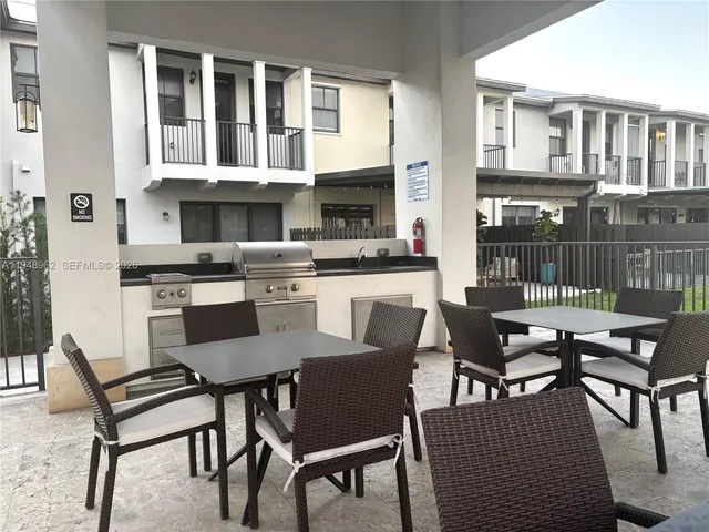 $745,000 | 10429 Northwest 61 Ln., Doral, FL 33178