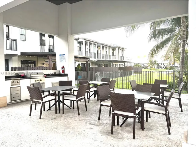 $745,000 | 10429 Northwest 61 Ln., Doral, FL 33178