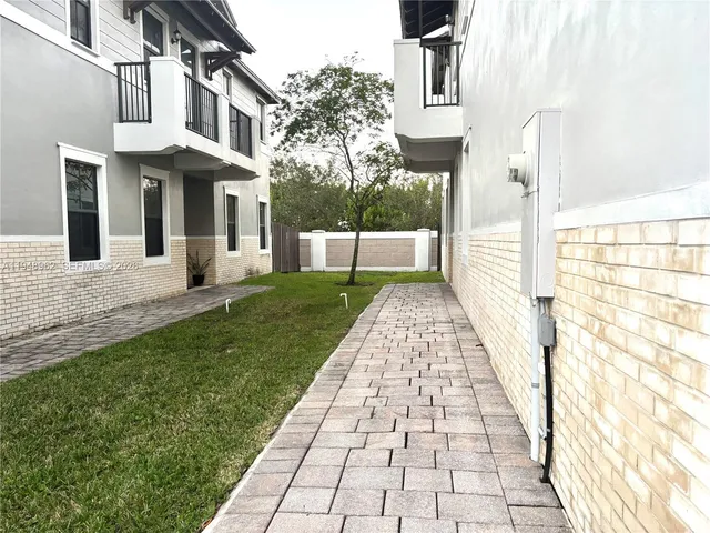 $745,000 | 10429 Northwest 61 Ln., Doral, FL 33178