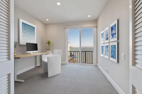 $6,877,000 | 2002 Paradise Drive, Tiburon, CA 94920