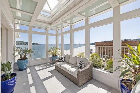 $6,877,000 | 2002 Paradise Drive, Tiburon, CA 94920