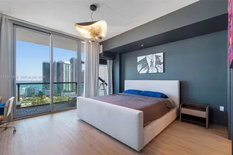 $925,000 | 3301 Northeast 1st Avenue, Unit H2215, Miami, FL 33137