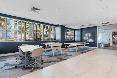 $925,000 | 3301 Northeast 1st Avenue, Unit H2215, Miami, FL 33137