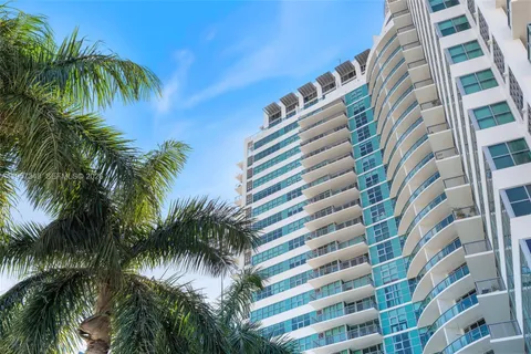 $925,000 | 3301 Northeast 1st Avenue, Unit H2215, Miami, FL 33137