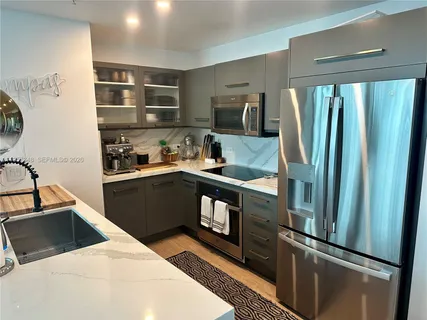 $925,000 | 3301 Northeast 1st Avenue, Unit H2215, Miami, FL 33137