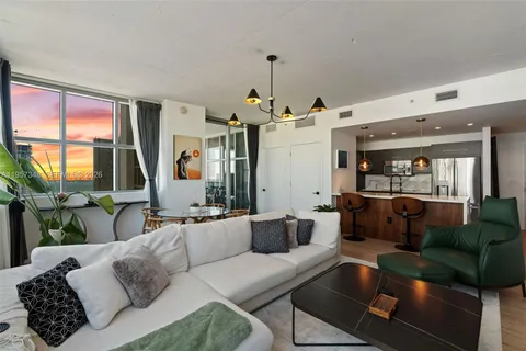 $925,000 | 3301 Northeast 1st Avenue, Unit H2215, Miami, FL 33137