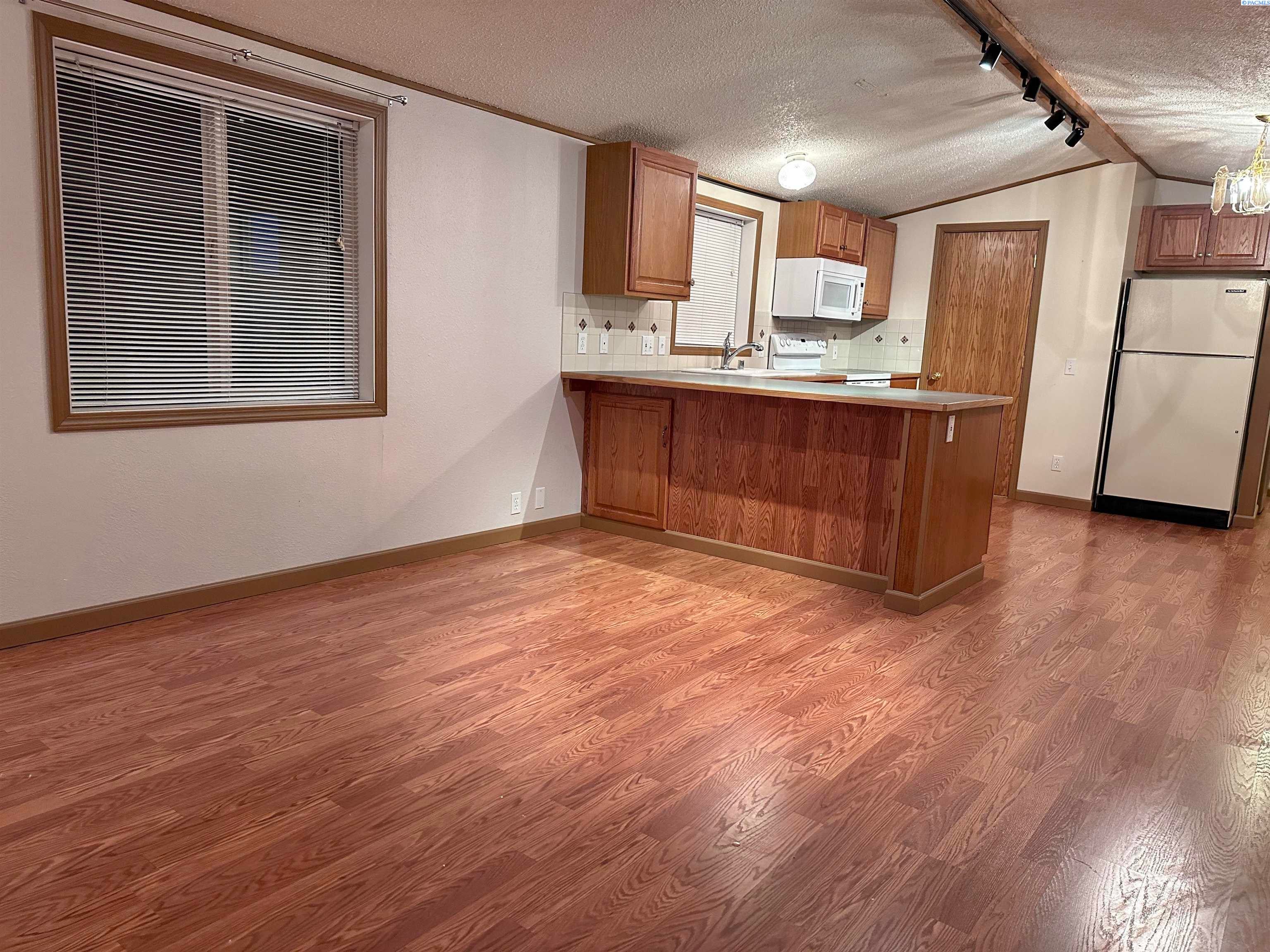 2652 Pullman Albion Road, Unit A4 Pullman, WA 99163 - Photo 4 of 17 Gallery Image 4