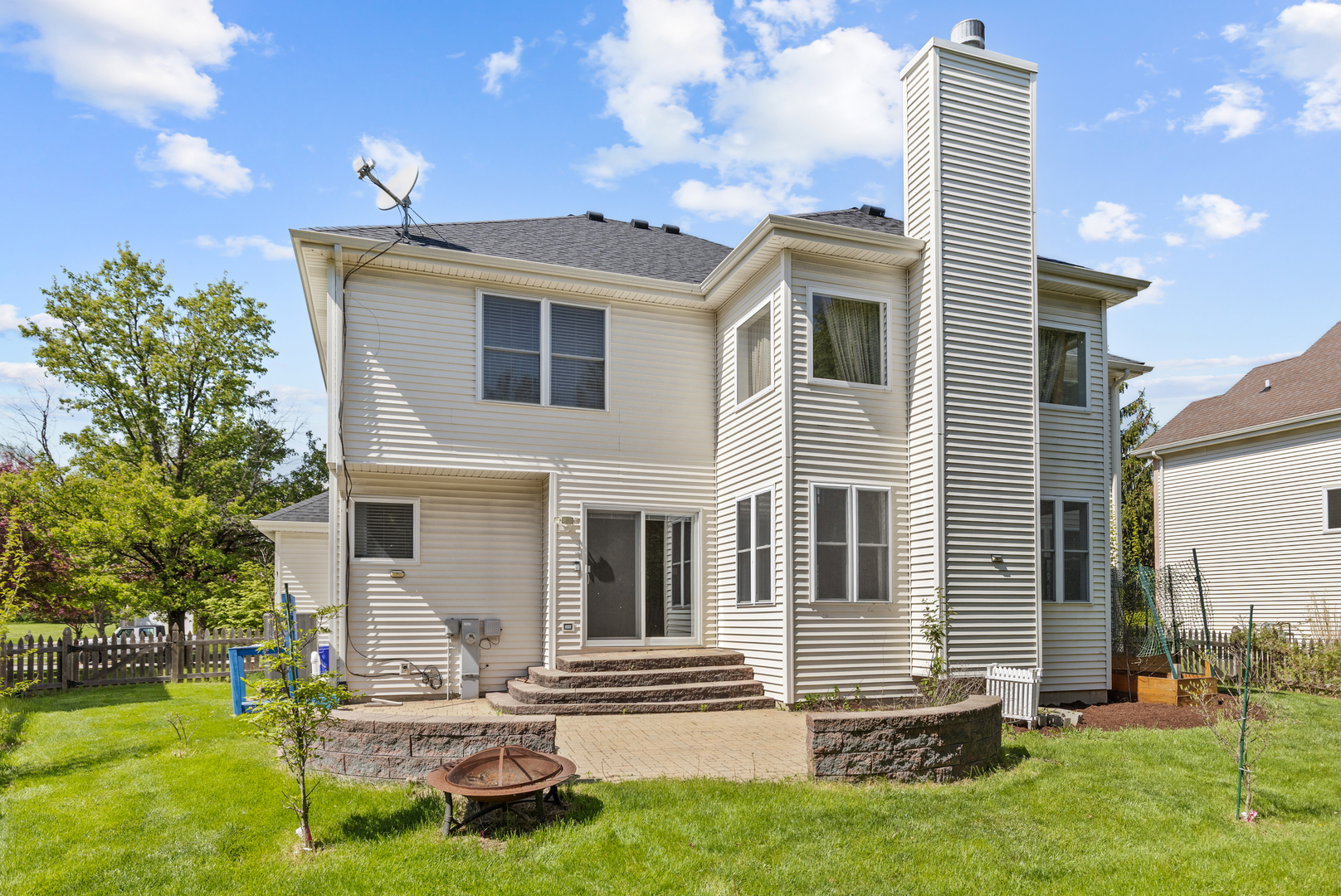 2575 Adamsway Drive Aurora, IL 60502 - Photo 24 of 30 a aerial view of a house with a yard