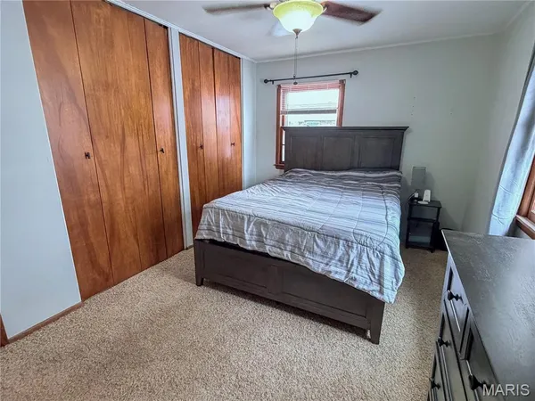 $153,500 | 827 West Johnson Street, Vandalia, IL 62471