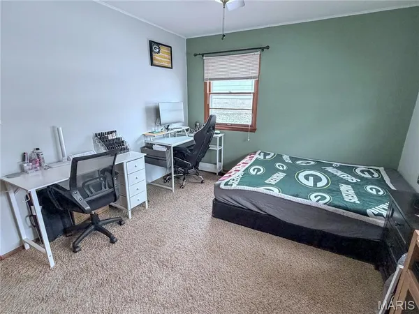 $153,500 | 827 West Johnson Street, Vandalia, IL 62471