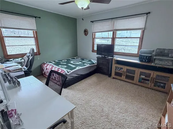 $153,500 | 827 West Johnson Street, Vandalia, IL 62471