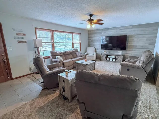 $155,000 | 827 West Johnson Street, Vandalia, IL 62471