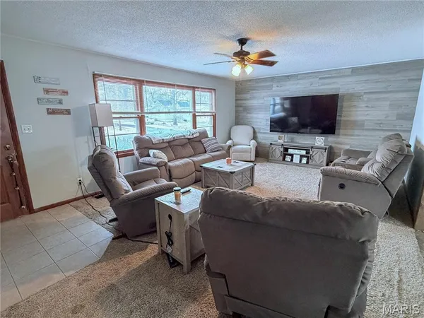 $153,500 | 827 West Johnson Street, Vandalia, IL 62471