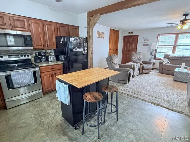 $154,500 | 827 West Johnson Street, Vandalia, IL 62471