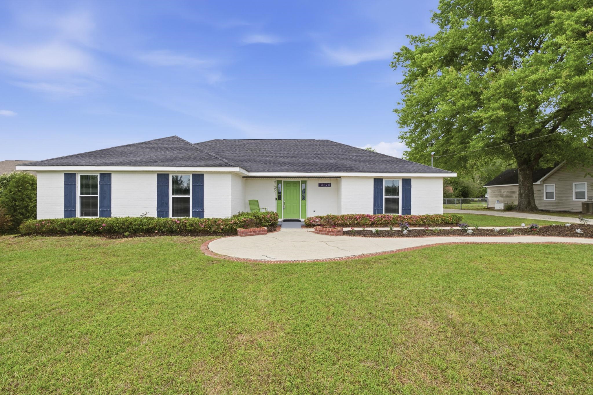 10670 Jeff Hamilton Road Mobile, AL 36695 - Photo 1 of 43 Front Of Structure